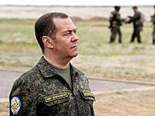 Медведев назвал Киев прямой целью России