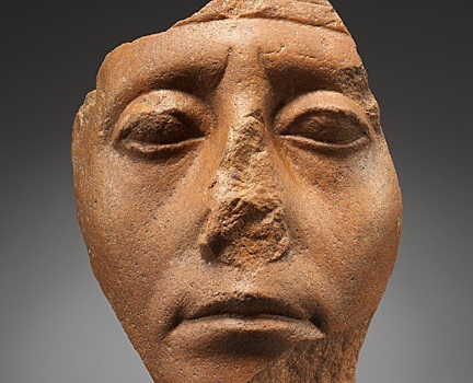 Ученый раскрыл тайну разбитых носов египетских статуй