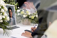 Япония простилась с экс-премьером Синдзо Абэ
