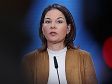 Представители новых властей Сирии отказали Бербок в рукопожатии