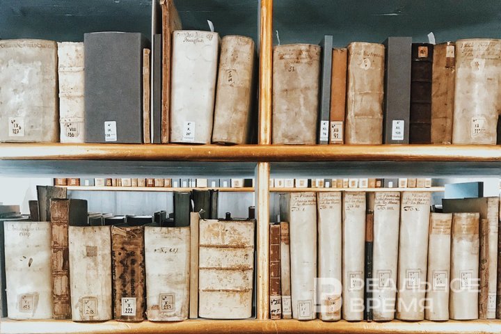 Из библиотек Страсбурга и Германии изымают книги, пропитанные мышьяком