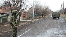 Украинские силовики обстреляли ЛНР из тяжелой артиллерии