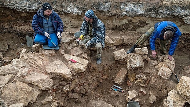 Археологи рассказали о находках во время раскопок Поганкиных палат в Пскове