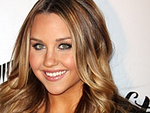 Редкие фото: изменившаяся до неузнаваемости актриса Аманда Байнс появилась на публике