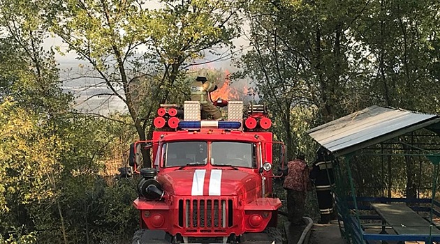 В Ростове-на-Дону оперативно ликвидировали пожар 200 квадратов по улице Маршала Жукова, 25