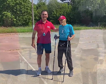 Полиатлонист из Калуги получил золотой значок ГТО в 90 лет
