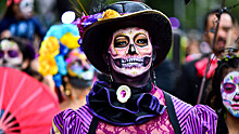 «Череп Катрины»: в Мексике прошёл карнавал ко Дню мёртвых