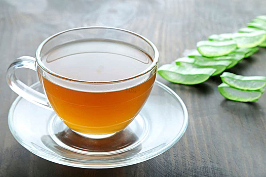 С алоэ вера, ромашкой, пажитником: три травяных чая, которые нельзя пить при диабете