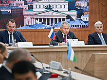 Шойгу призвал противостоять попыткам Запада переписать историю