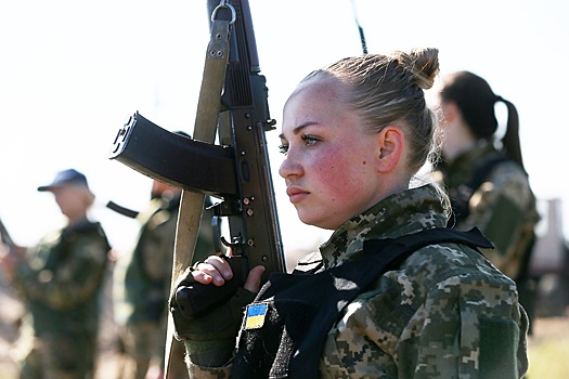 Эксперт Дандыкин: В К-2 ВСУ попали самые мотивированные женщины-военнослужащие