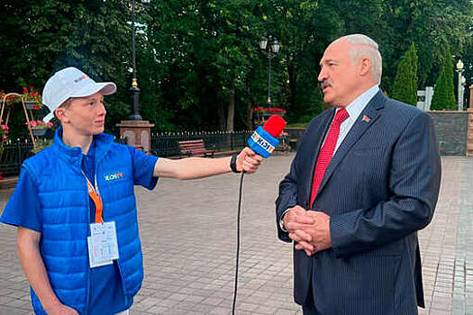 Латвия начала разбирательство из-за интервью детей Рижской академии радио и ТВ с Лукашенко