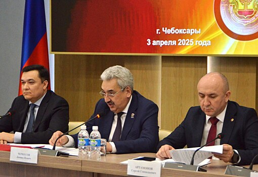Спикер Госсовета Леонид Черкесов рассказал депутатам Госдумы о развитии АПК и сельских территорий в Чувашии