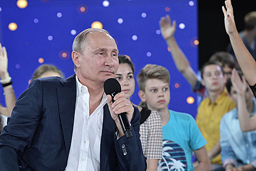 "Столько кур зарезали": Путин рассказал байку о кремлевских поварах