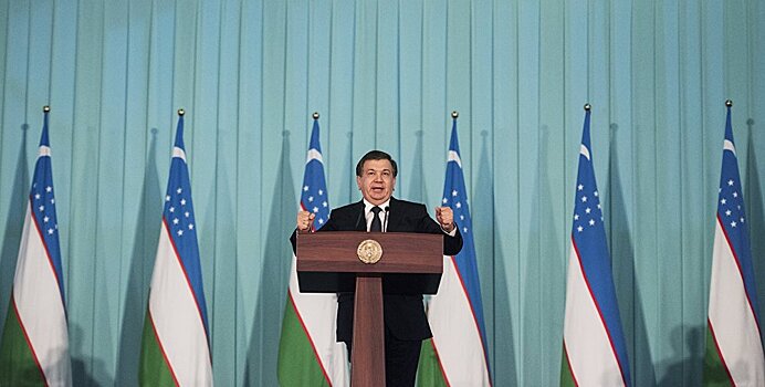 В Узбекистане чиновников будут увольнять за неразумное расходование валюты