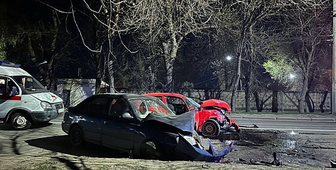 Столкновение на «встречке» в Ростове-на-Дону обернулось травмами