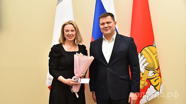 Леденцов вологда. Леденцов вологда. Леденцов вологда. Памятник леденцова вологда. Дом леденцова христофора семеновича в вологде.