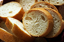Чем на самом деле опасен белый хлеб