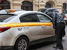 В российском регионе мигрантам продлили запрет на вождение такси и автобусов