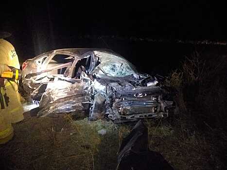 Южноуральские спасатели вытащили двух детей из искореженных авто