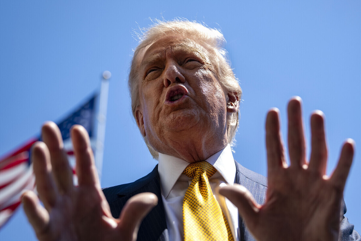Американцы нашли новое объяснение синяку на руке Трампа