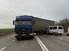 В ДТП с фурой в Волгоградской области погиб водитель ГАЗа