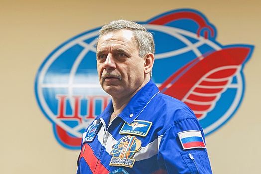 Двое россиян совершат первый в мире стратосферный прыжок на Северный полюс