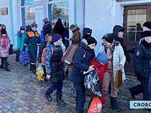 «Нам сказали, что бомбили». Беженцы из ЛНР объяснили причину своего приезда в Саратов