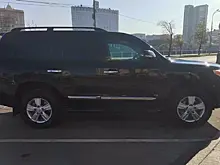 В продаже появился особый Land Cruiser 200 почти без пробега: в чем его особенность?