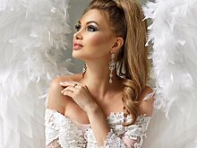 Женечка-феечка: Евгения Феофилактова на примерке крыльев