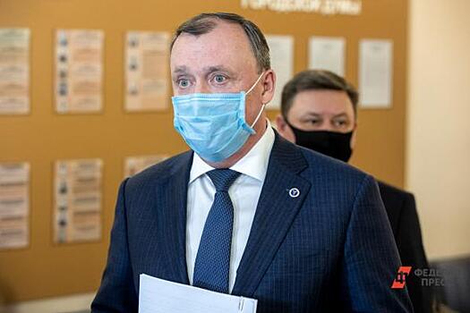 Глава Екатеринбурга отреагировал на торфяной пожар в городе