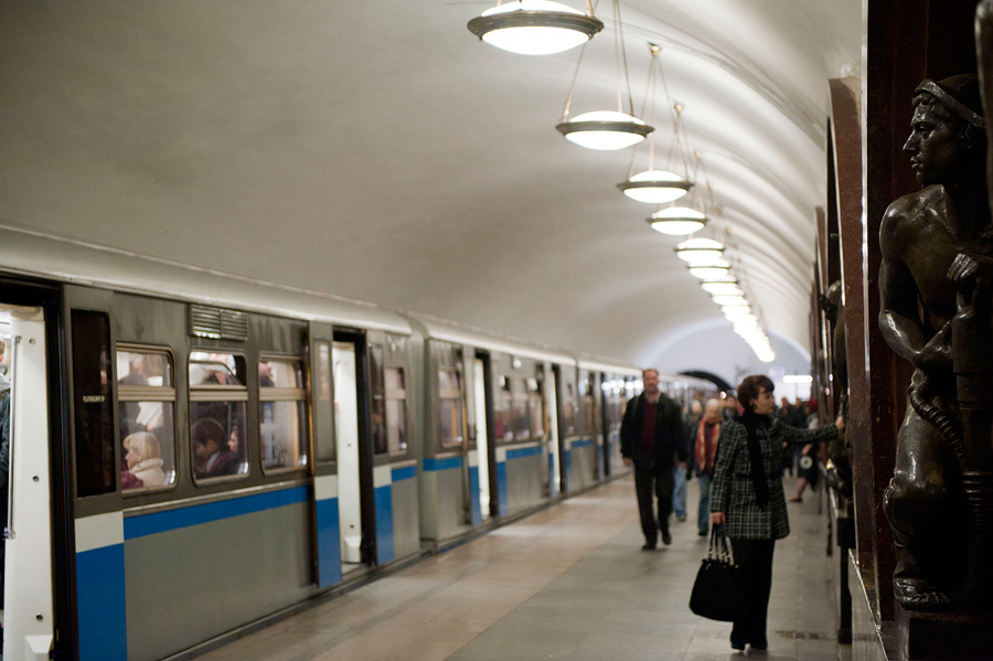 Станция метро Площадь Революции, Москва, Россия, Европа