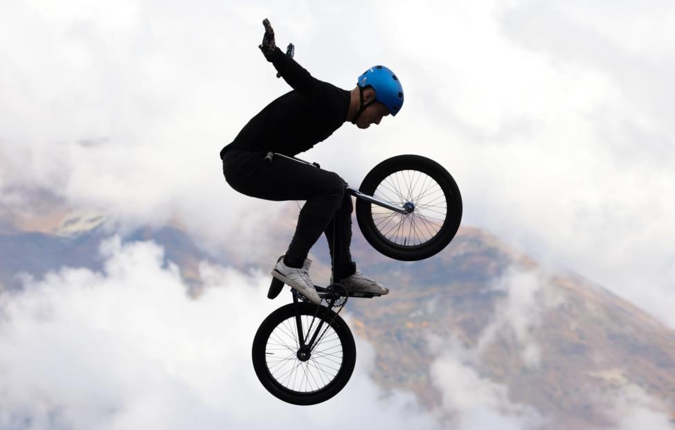   BMX-   