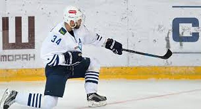 Александров дисквалифицирован на 5 матчей чемпионата КХЛ