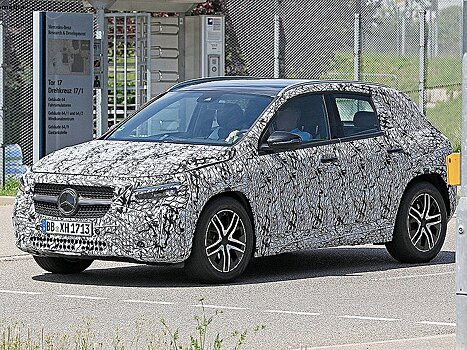 В России Mercedes отзывает новые кроссоверы GLA