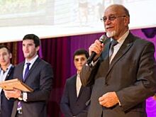 «Ленин Ленина несёт». Двойник вождя об уроках истории, молодежи и селе