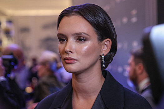 Паулина Андреева поделилась кадрами с новой стильной фотосессии