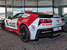 Скорая помощь Дубая получила Nissan GT-R и Corvette C7