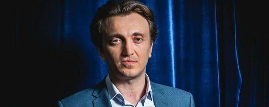 Денис Дорохов танцевал с незнакомой женщиной за деньги