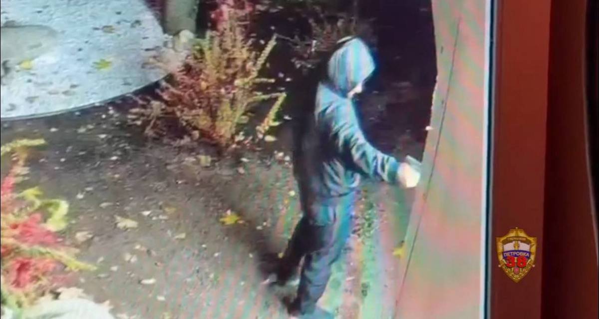 Мужчина открыл огонь около кафе в Москве после ссоры с работающей там девушкой