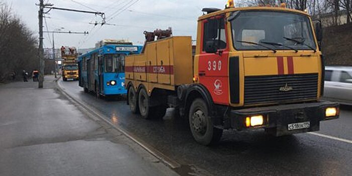 Движение троллейбусов нарушено на Воробьевском шоссе