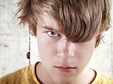 В Надыме школьника обвиняют в издевательстве над домашним питомцем