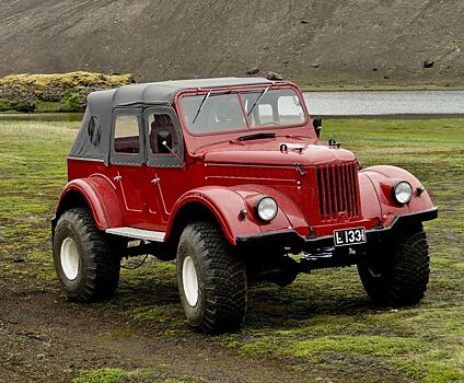 Джиппер из Исландии поставил под капот ГАЗ-69А американский V8