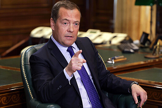 Медведев назвал отморозками тех, кто устраивает диверсии в России