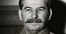 Четыре фуражки и одни сапоги: имущество Сталина после его смерти уместилось в двух чемоданах