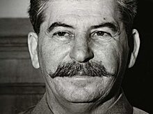 Четыре фуражки и одни сапоги: имущество Сталина после его смерти уместилось в двух чемоданах