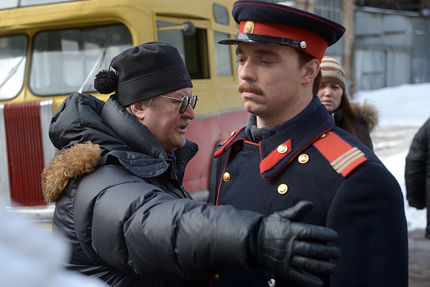 Юрий Кара и актер Николай Жуков во время съемок фильма «Главный конструктор» о советском ученом, конструкторе ракетно-космических систем, академике Сергее Королеве, 2013 год