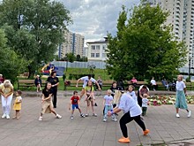 В парке 70-летия Победы прошел мастер-класс по зумбе