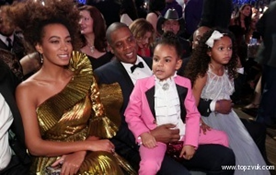 Один из поклонников Jay-Z нашел альтернативную версию появления названия для нового альбома "4:44"