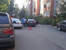 В Петрозаводске иномарка сбила трехлетнего ребенка во дворе на глазах у его матери