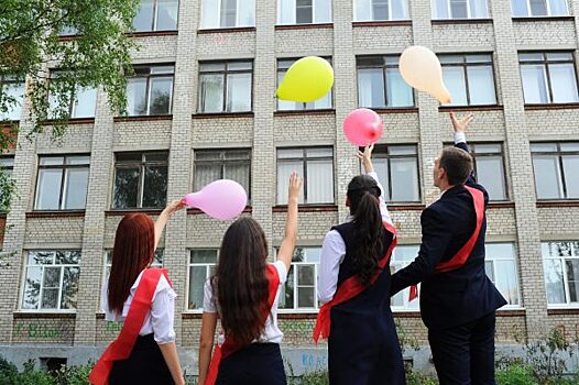 Красноярских выпускников попросили отказаться от запуска воздушных шаров ради экологии
